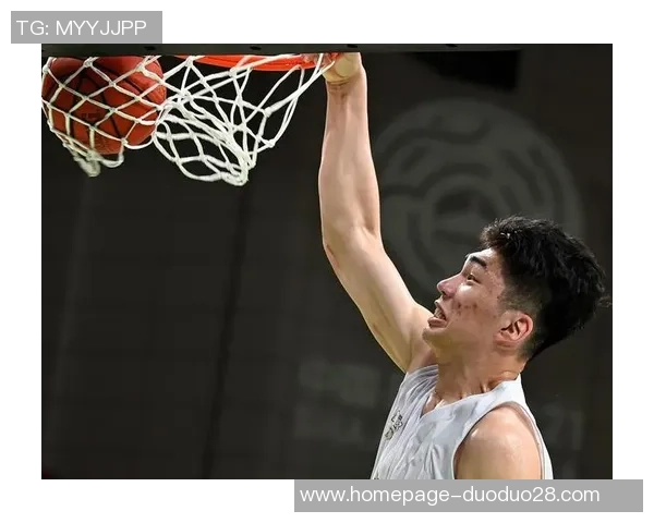 余嘉豪的成长之路与未来展望：从青涩少年到篮球新星的蜕变与追求